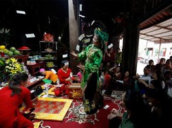Ritual Mistis yang Heboh, Kesurupan Sambil Menari Selama 7 Jam