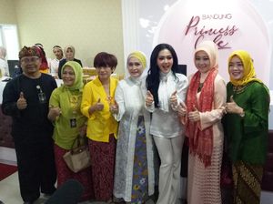 Syahrini Buka Toko Kue Perdana di Kota Bandung