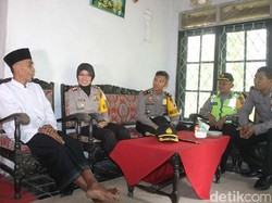 Polres Kebumen Beri Ganti Rugi Rumah Warga yang Rusak