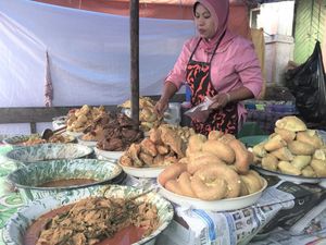 Nikmatnya Sarapan Pedas di Kampung Minang Nikmatnya Sarapan Pedas di Kampung Minang