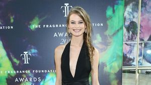 Foto: Cantiknya Behati Prinsloo, Si Victorias Secret Angel