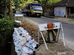 Perhatian, Jalur Alternatif Subang-Sumedang Rawan Longsor