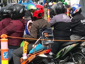 Terpaksa Mudik Naik Motor saat Pandemi Corona Boleh, Asal... Terpaksa Mudik Naik Motor saat Pandemi Corona Boleh, Asal...
