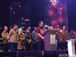 Djarot Buka Perayaan HUT DKI ke-490 di PRJ Kemayoran