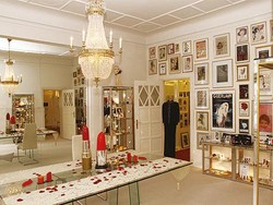 Cewek Pasti Suka: Museum Lipstik