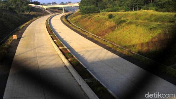 Tol Cisumdawu akan Dipakai Arus Mudik Jika Keadaan Darurat