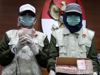 KPK Tunjukkan Barbuk Uang Suap Gubernur Bengkulu