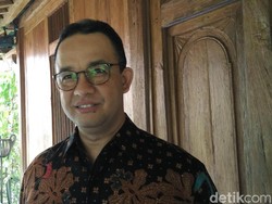 Sandi Sebut DP 0 Rupiah untuk Gaji 7 Juta, Anies: Lihat di Website