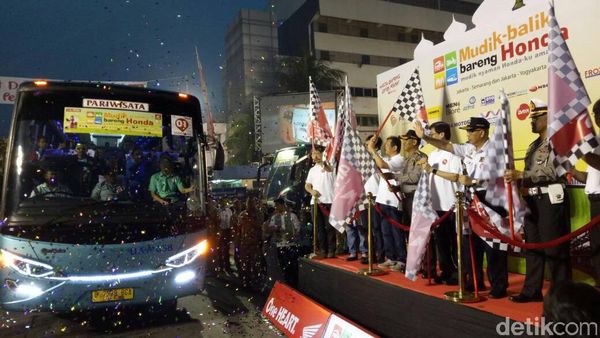 Honda Berangkatkan 2.315 Pemudik