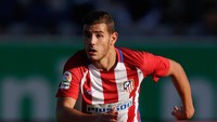 Theo Hernández menjadi transfer terakhir yang melibatkan Atletico Madrid dengan Real Madrid. Theo diboyong ke Santiago Bernabeu dengan banderol 28 juta euro. (Darrian Traynor/Getty Images)
