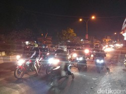 Pemudik Motor Pelat B Mulai Padati Pantura Cirebon