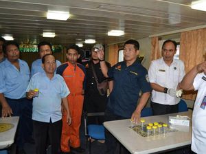 Kru Kapal di Pelabuhan Tanjung Perak Dites Urine