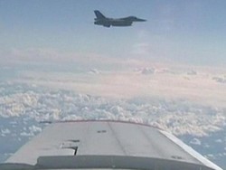 Pesawat Menteri Pertahanan Rusia Dipepet Jet Tempur NATO