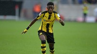 9. Borussia Dortmund mendapatkan 564 juta euro (Rp 9,76 triliun) dari penjualan pemain pada periode 2010-2018. (Foto: Deniz Calagan/Getty Images)