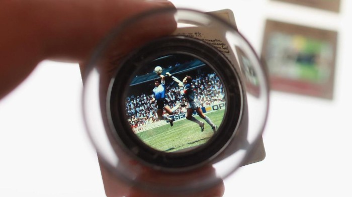Kejadian gol Tangan Tuhan (Foto: Oli Scarff/Getty Images) Kejadian gol Tangan Tuhan (Foto: Oli Scarff/Getty Images)