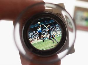 Keabadian Gol Tangan Tuhan Maradona Keabadian Gol Tangan Tuhan Maradona