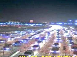Gerbang Tol Cikarang Utama ke Cikampek Macet 6 Km
