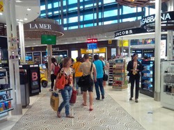 Cuci Mata di Bandara Ngurah Rai Bali