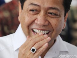Golkar Bandingkan Status Tersangka Novanto dan Akbar Tandjung