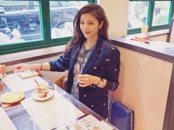 Teori Netizen Melihat Wanita Usia 41 Tahun Masih Menawan