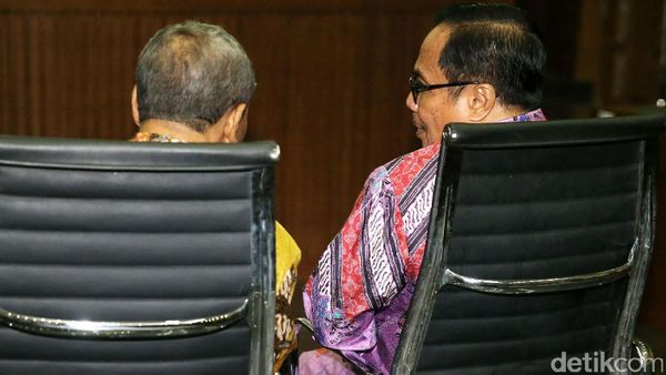 2 Terdakwa e-KTP Dituntut 5 dan 7 Tahun Penjara