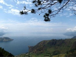 Yuk Liburan ke Danau Toba, Ada Festival Bunga dan Buah 2017