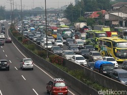 Proyek di Tol Jakarta-Cikampek Disetop Mulai H-10 Lebaran
