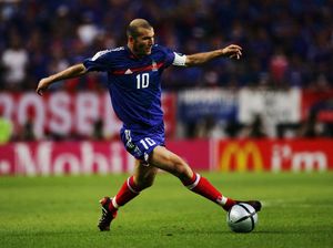 Pengaruh Sihir Balerina Zinedine Zidane (Bagian I)