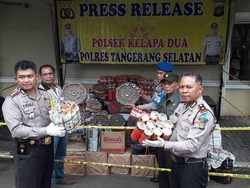 Polisi Sita 345.000 Petasan di Tangerang