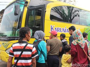 Macet di Sejumlah Titik, Waktu Tempuh Jakarta-Garut Capai 12 Jam Macet di Sejumlah Titik, Waktu Tempuh Jakarta-Garut Capai 12 Jam