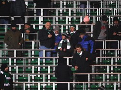 Safe Standing, Premier League Coba Perkenalkan Lagi Tribun Berdiri