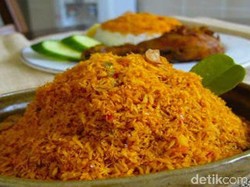 Ini Caranya Bikin Serundeng Garing Gurih Pelengkap Ketupat