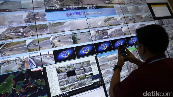 Kemenhub Pantau Arus Mudik 24 Jam Penuh
