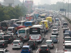 Polri: Masih Ada 10-20 Persen Kendaraan Belum Kembali ke Jakarta