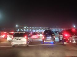 Volume Kendaraan di GT Cikarang Utama Arah Cikampek Turun 11%