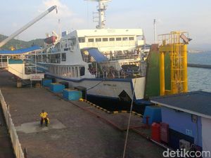 ASDP Antisipasi Air Laut Pasang Saat Gerhana Bulan di Selat Sunda