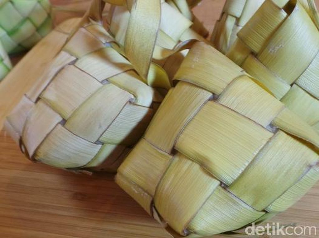 Dalam 30 Menit Ketupat Empuk Lembut Siap Dinikmati, Ini Caranya Dalam 30 Menit Ketupat Empuk Lembut Siap Dinikmati, Ini Caranya
