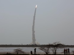 Peluncuran Satelit India Gagal, Roket Kembali Lagi ke Bumi