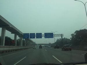 Lalin Padat, Tol Jagorawi di KM 45-46 Diberlakukan Contraflow