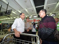 Menhub Pantau Arus Mudik di Bandara Soekarno-Hatta