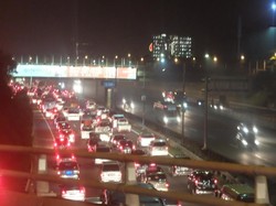 Hari Kedua Lebaran, Rest Area Penyebab Kemacetan di Tol Cikampek