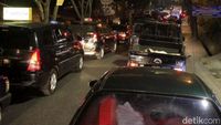 Kamis Malem Pemudik Mengular di Nagreg