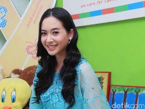 Macet? Tenangkan Hati Sambil Lihat Elvira  Devinamira