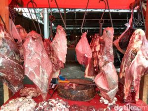 Daging Sapi Segar Tetap Laris Meski Harganya Rp 130.000/Kg