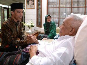 Jokowi Jenguk Solihin GP