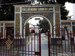 Begini Persiapan Masjid Sunda Kelapa Sambut Anies-Sandi