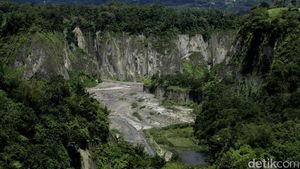 Panorama Ngarai Sianok