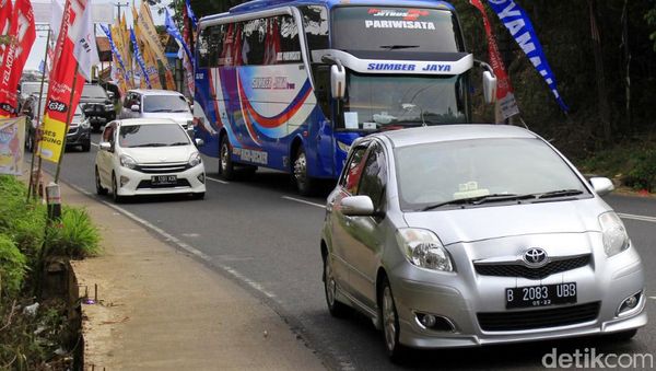 Pemudik Padati Nagreg