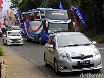 Pemudik Padati Nagreg