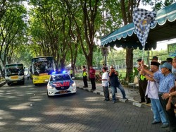 Diikuti Buruh, Kadin Surabaya Berangkatkan Mudik Gratis